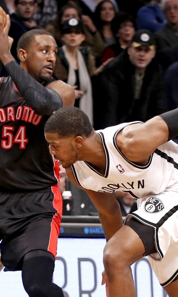 Late steal and jumper give Raptors win, snaps Nets' streak